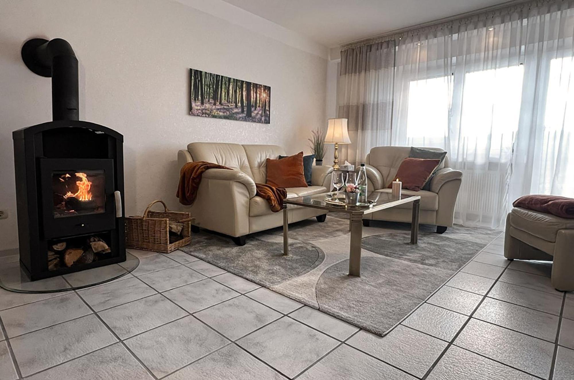 Ferienwohnung Goodtimes Hausen Uber Aar Exterior foto